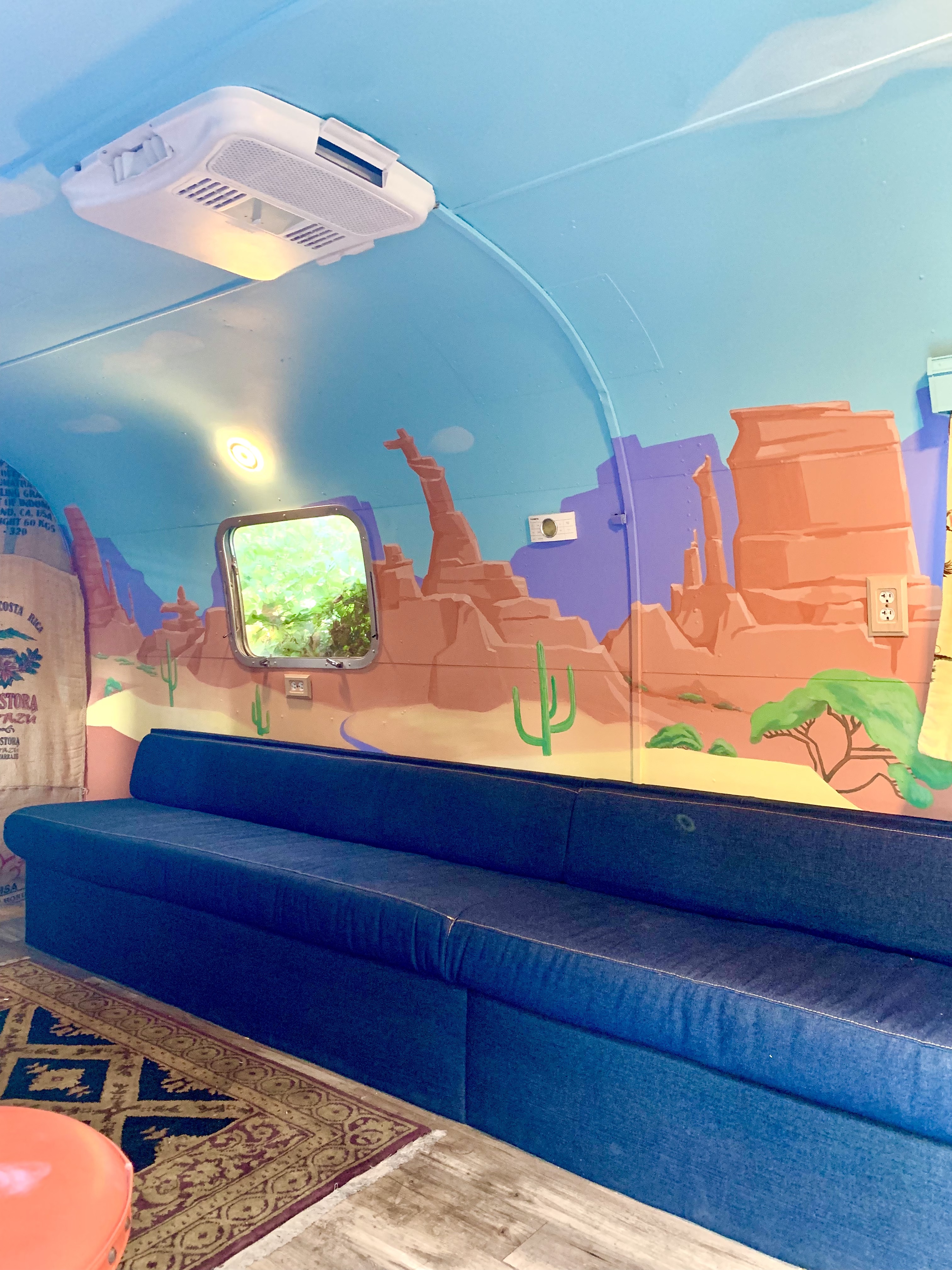 Airstream 1